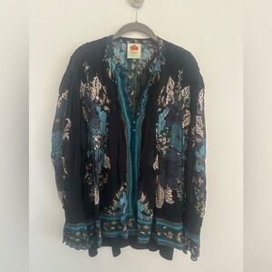 FARM Rio Women's Navy Floral Blouse